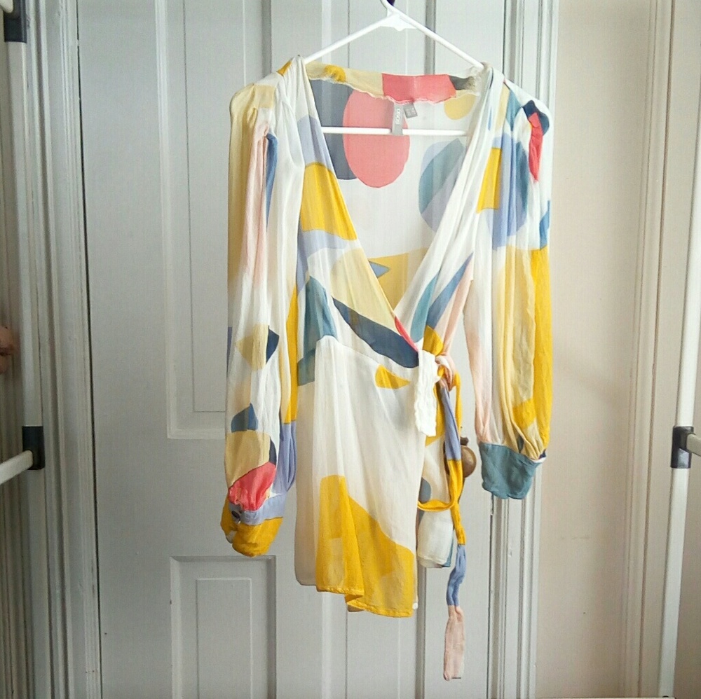 🔥ASOS Chiffon Abstract Print Wrap Top🔥